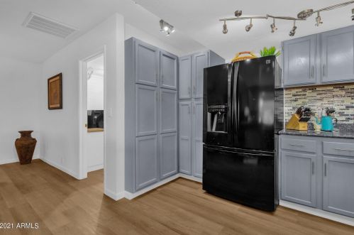 8622 40 Dr, Phoenix AZ 85019-1206 exterior