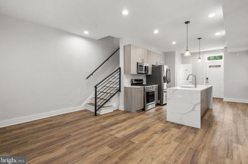 610 Roxboro Pl, Washington DC  20011-1254 exterior