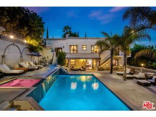 3780 Multiview Dr, Los Angeles CA  90068-1226 exterior