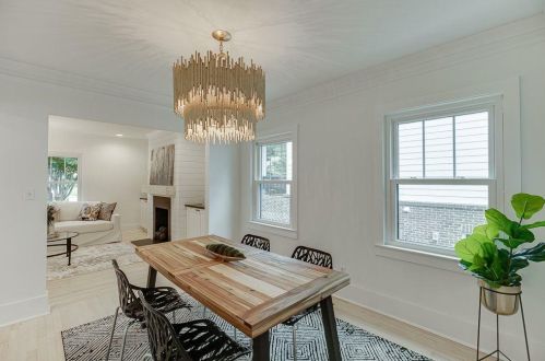 239 Midvale Dr, Atlanta GA  30342-3326 exterior