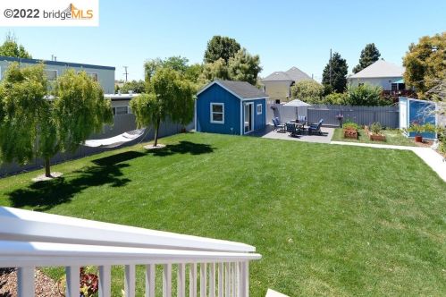 2424 8 St, Berkeley CA 94710-2501 exterior