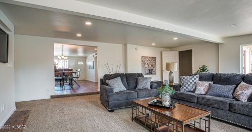 8322 Julia St, Tucson AZ  85710-4218 exterior