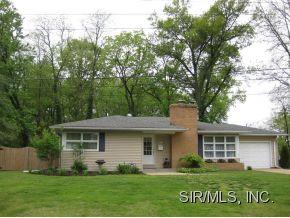 429 Legion Dr, Edwardsville IL  62025-6171 exterior