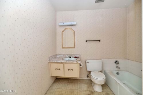 11250 33rd Ave, Phoenix AZ 85051-0631 exterior