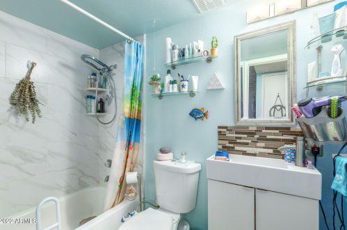 12602 37 Ave, Phoenix AZ 85053-4616 exterior