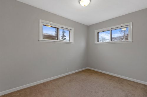 3816 51, Milwaukee WI 53220-2022 exterior