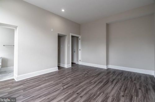 1701 Green St, Philadelphia PA  19130-3911 exterior