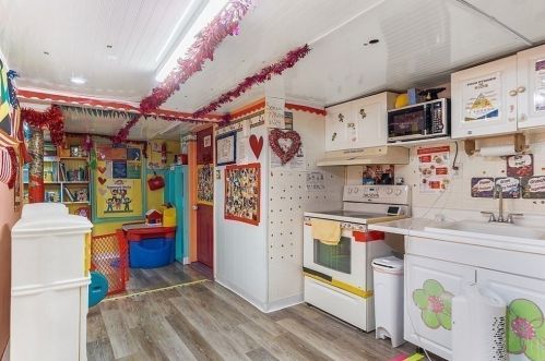 48 Trowbridge Circuit, Worcester MA 01603-2223 exterior