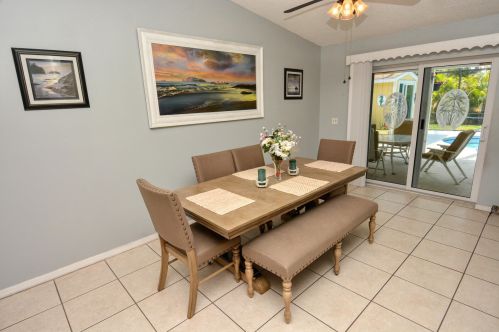 834 Walters Ter, Fort Pierce FL 34983-3963 exterior