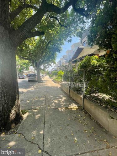 2525 Cumberland St, Philadelphia PA  19125-3100 exterior