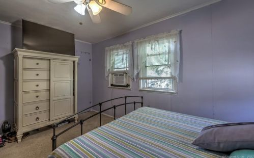 11 Deerfield Ave, Milford CT 06460-7317 exterior