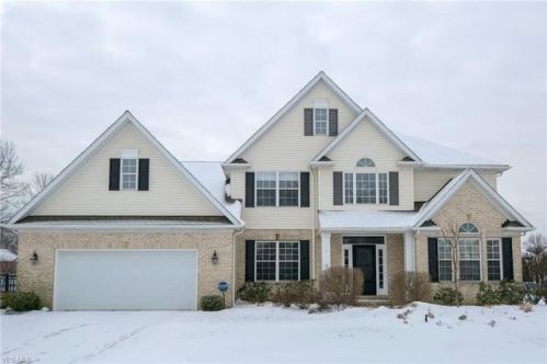 26977 Morgan Run, Cleveland, OH 44145-5498