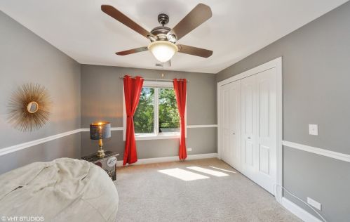 546 Crockett Ave, Elmhurst IL 60126-1810 exterior