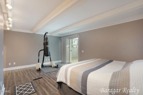 635 Mile Rd, Grand Rapids MI 49525-2105 exterior