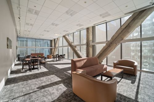 8 Randolph St, Chicago IL 60601-3622 exterior