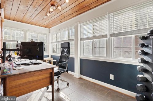 116 Moncure Dr, Alexandria VA 22314-4965 exterior