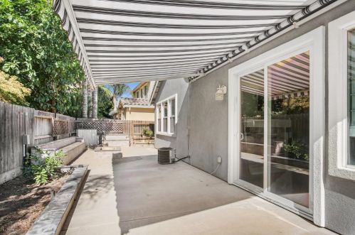 1272 Paseo Belleza, Turlock CA 95382-7396 exterior