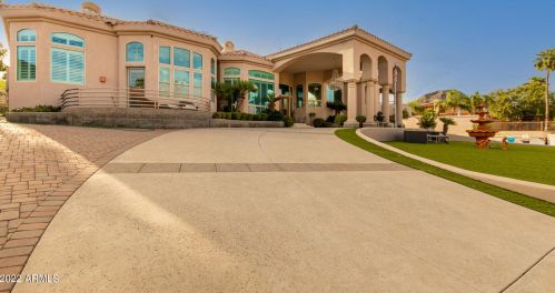 13816 18th St, Phoenix AZ 85022-2878 exterior