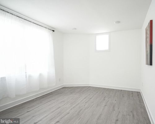 1650 Cheltenham Ave, Philadelphia PA 19126-2919 exterior