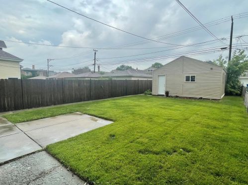 3040 55 St, Chicago IL 60632-4738 exterior