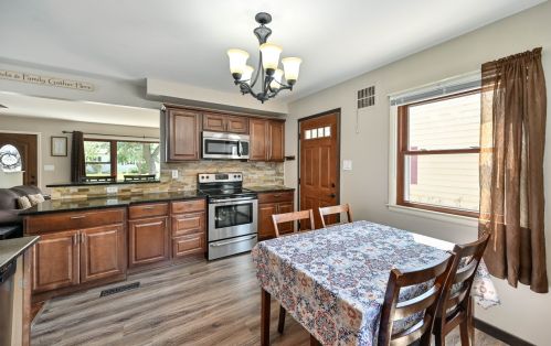 3425 95, Milwaukee WI 53222-3555 exterior