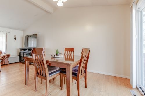 2816 Wall Ave, Waukegan IL 60087-3507 exterior