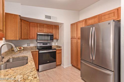 7313 Camino De La Tierra, Tucson AZ  85746-8300 exterior