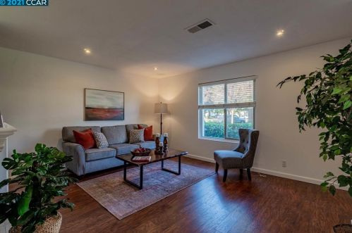 3315 Northwood Dr, Concord, CA 94520-4522