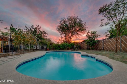 3844 Bloomfield Rd, Phoenix AZ  85032-7334 exterior