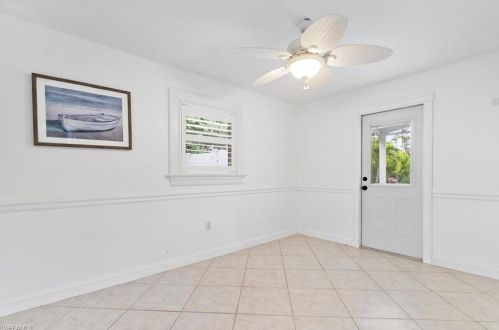 2549 Ter, Naples FL 34104-4322 exterior