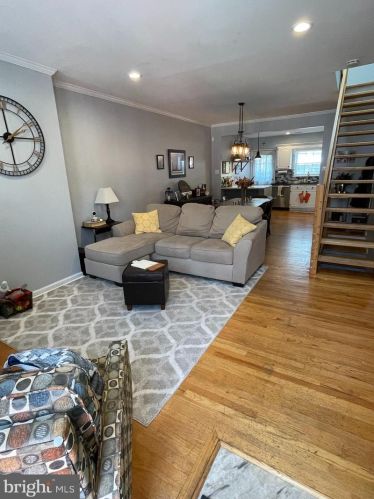 864 Judson St, Philadelphia PA  19130-1937 exterior