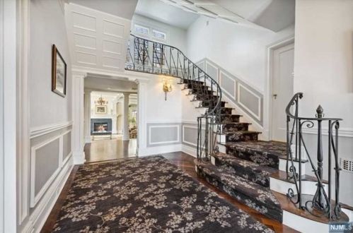 264 Upper Mtn Ave, Montclair NJ 07043-1417 exterior