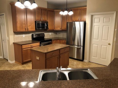 10444 Meadow Spring Dr, Tampa FL  33647-3263 exterior