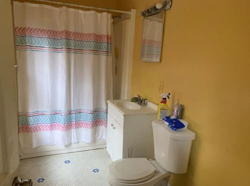 141 Hendrick St, Providence RI 02908-5219 exterior