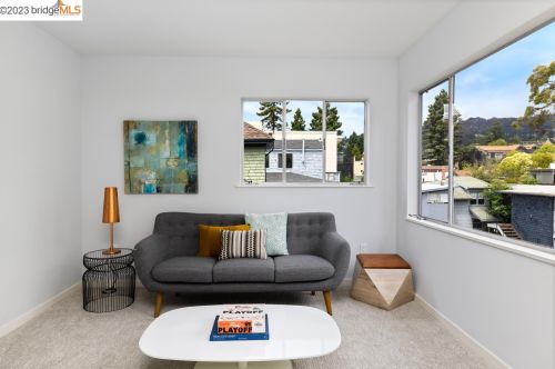 2643 Hillegass Ave, Berkeley CA 94704-3313 exterior