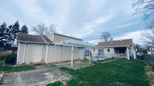 492 Emroy Ave, Elmhurst IL  60126-2019 exterior