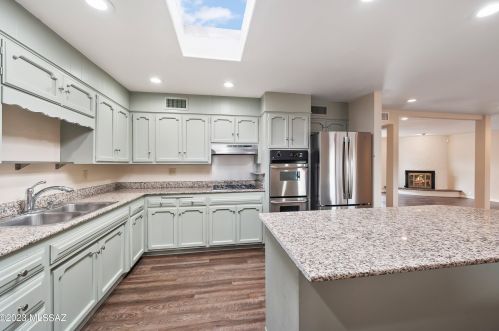 4441 Bear Canyon Rd, Tucson AZ  85749-9649 exterior