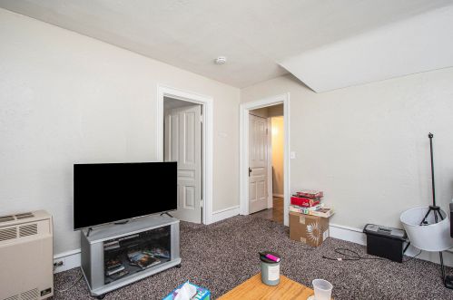 1010 Alpine Ave, Grand Rapids MI 49504-4140 exterior