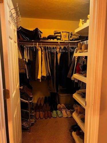 28 Primrose Ln, Providence RI  02919-2800 exterior