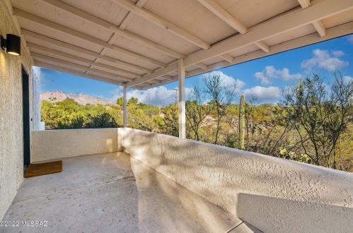 851 Roller Coaster Rd, Tucson AZ  85704-2626 exterior