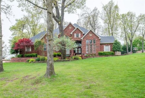 3632 Thornbury Dr, Springdale, AR 72764-1181