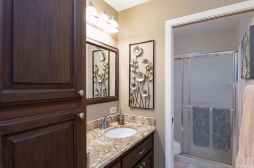 30830 Avenida Del Reposo, Temecula CA 92591-1711 exterior