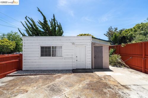 1548 Blake St, Berkeley CA 94703-1904 exterior