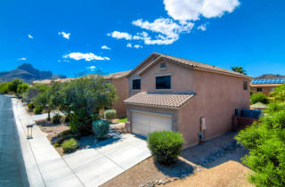 8847 Moonfire Dr, Tucson, AZ 85743-1513