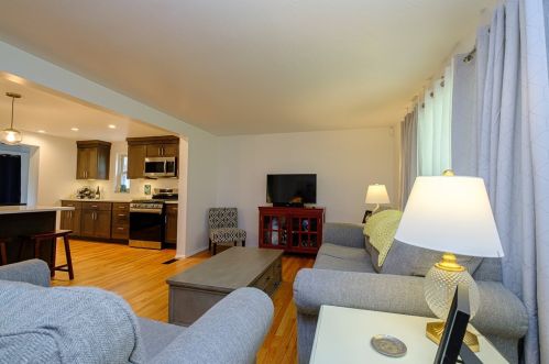 1284 Raven Dr, Pittsburgh PA  15243-1242 exterior