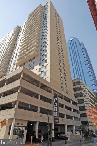 1919 Chestnut St, Philadelphia PA  19103-3401 exterior