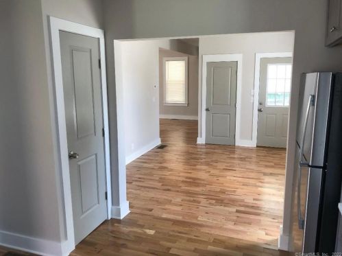 27 Derby Ave, Seymour CT 06483-3129 exterior