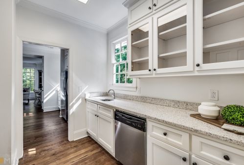 519 Ivy Pl, Atlanta GA 30342-4275 exterior