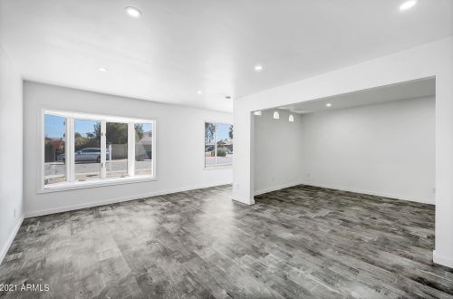 11216 33rd Ave, Phoenix AZ 85029-4105 exterior