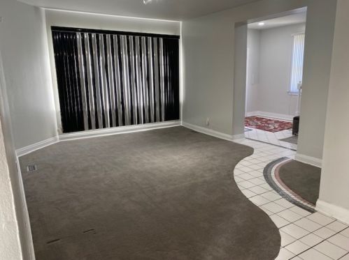 5822 Huron St, Chicago IL 60642-5725 exterior